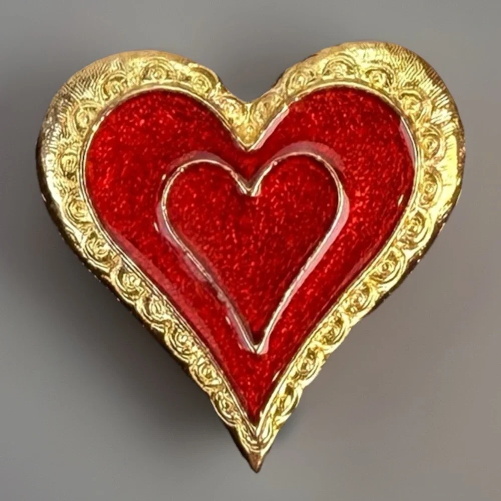 Vintage aged goldtone and red heart brooch pin
